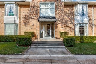 6035 Sandhurst Lane B, Dallas, TX 75206