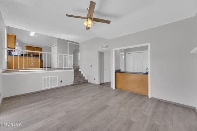 834 N Resler Drive, El Paso, TX 79912