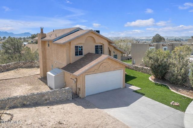 834 N Resler Drive, El Paso, TX 79912