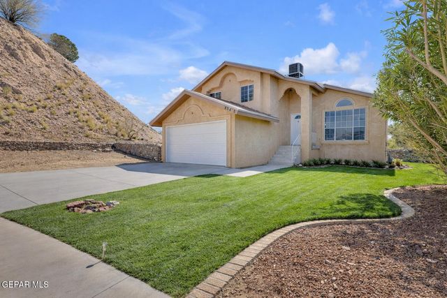 834 N Resler Drive, El Paso, TX 79912