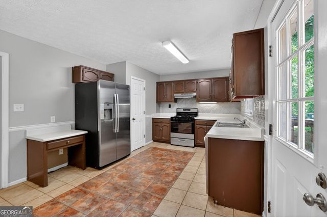 146 Camp Creek Drive, Stockbridge, GA 30281
