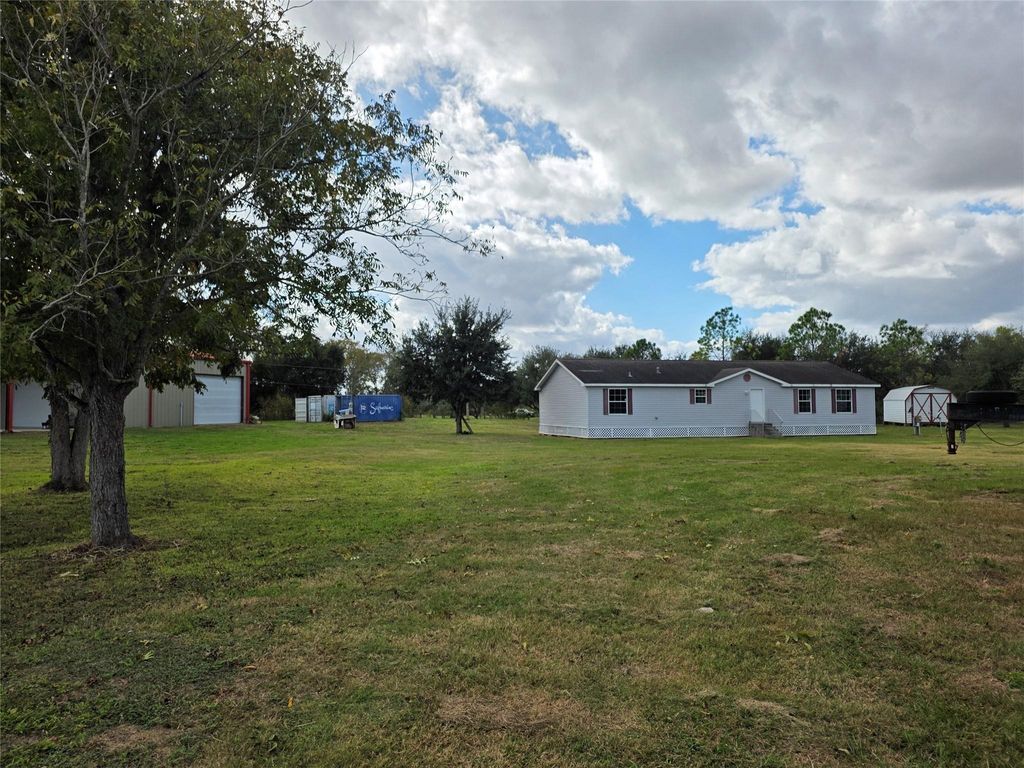 17011 Park Street, Alvin, TX 77511