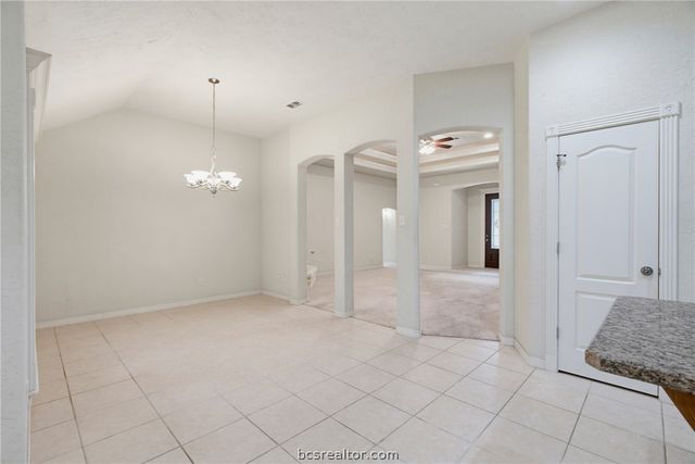 702 Woodson Drive, Caldwell, TX 77836