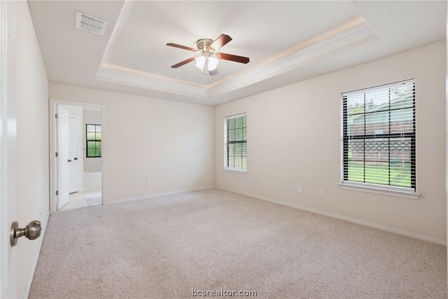 702 Woodson Drive, Caldwell, TX 77836