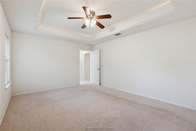 702 Woodson Drive, Caldwell, TX 77836