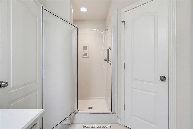 702 Woodson Drive, Caldwell, TX 77836