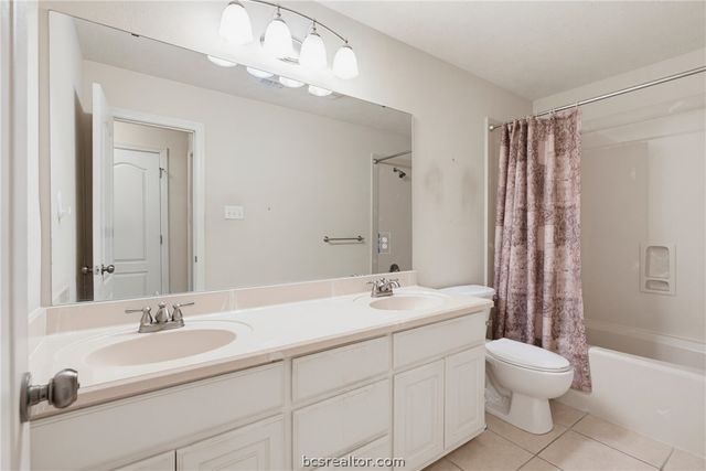702 Woodson Drive, Caldwell, TX 77836