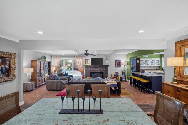 1810 S Crest, Carrollton, TX 75006