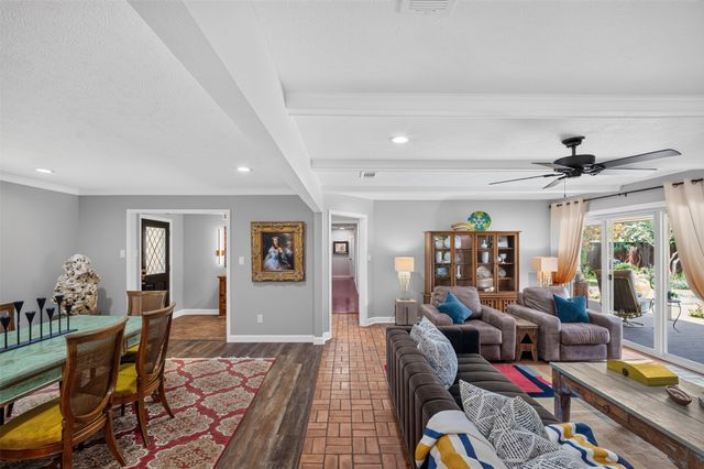 1810 S Crest, Carrollton, TX 75006