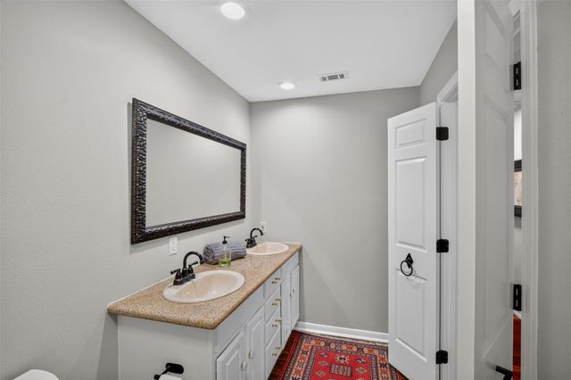 1810 S Crest, Carrollton, TX 75006