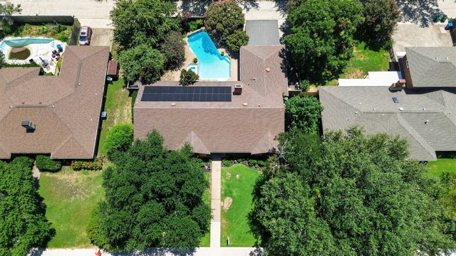 1810 S Crest, Carrollton, TX 75006