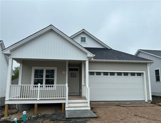 39 Weston Avenue, North Kingstown, RI 02852