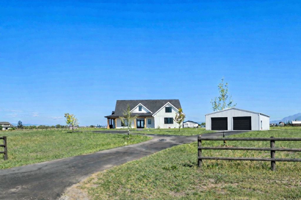 147 Majestic Meadow Lane, Kalispell, MT 59901 photo 3