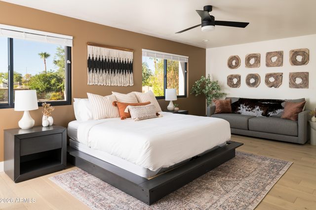 9833 E DESERT COVE Avenue, Scottsdale, AZ 85260