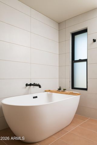 9833 E DESERT COVE Avenue, Scottsdale, AZ 85260