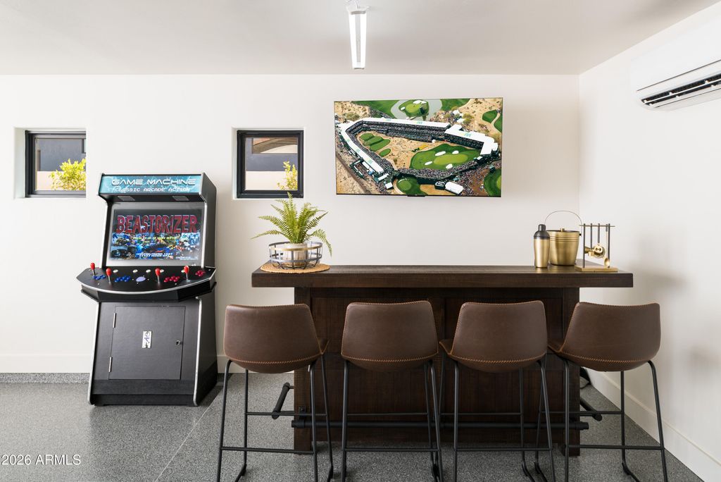 Image 18 of property listing at 9833 E DESERT COVE Avenue, Scottsdale, AZ 85260