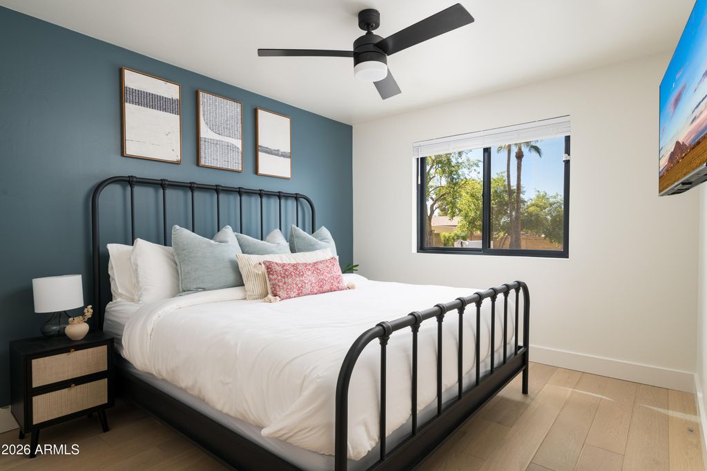 Image 37 of property listing at 9833 E DESERT COVE Avenue, Scottsdale, AZ 85260