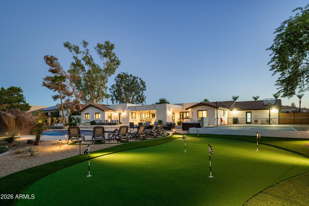 Image 41 of property listing at 9833 E DESERT COVE Avenue, Scottsdale, AZ 85260