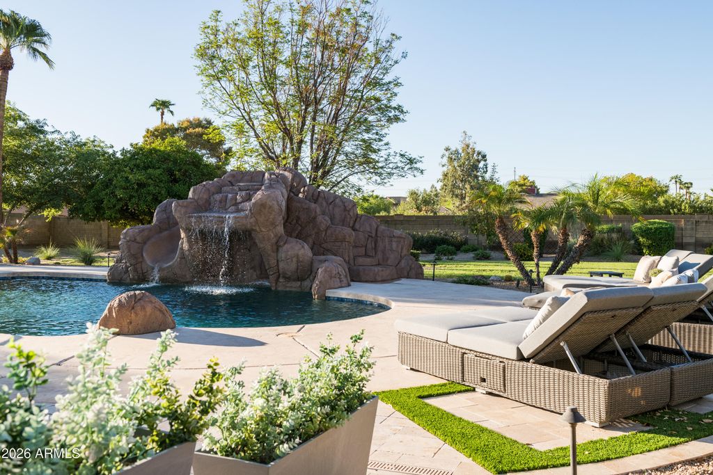 Image 47 of property listing at 9833 E DESERT COVE Avenue, Scottsdale, AZ 85260