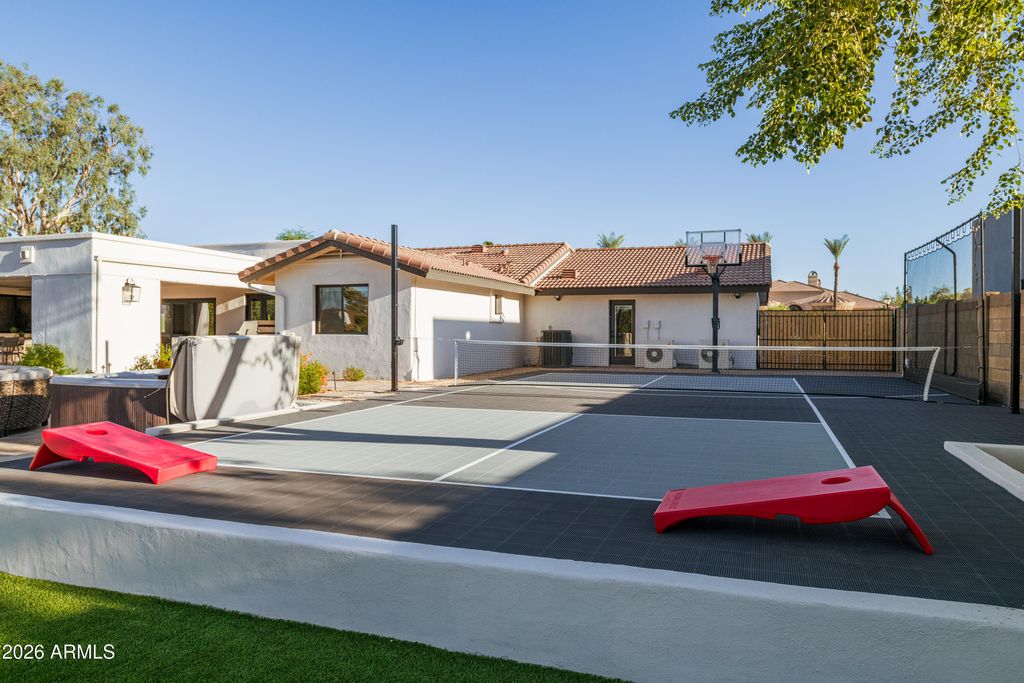 Image 49 of property listing at 9833 E DESERT COVE Avenue, Scottsdale, AZ 85260