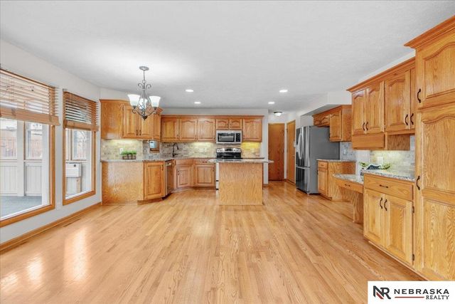 17317 Patterson Drive, Omaha, NE 68135