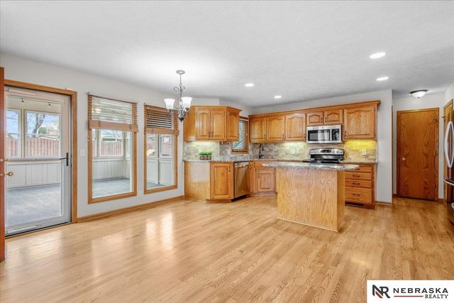 17317 Patterson Drive, Omaha, NE 68135