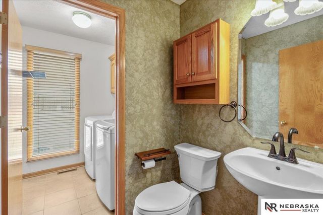 17317 Patterson Drive, Omaha, NE 68135