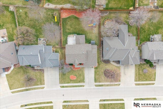 17317 Patterson Drive, Omaha, NE 68135