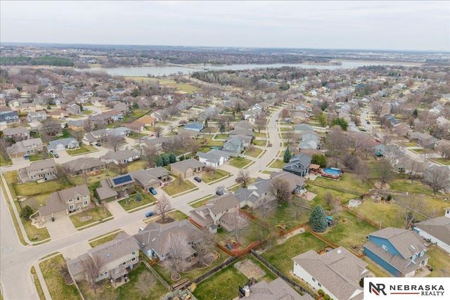 17317 Patterson Drive, Omaha, NE 68135