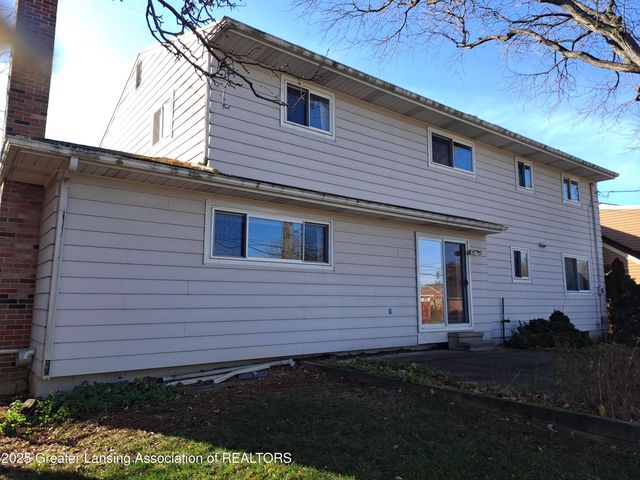 3214 Gingersnap Lane, Lansing, MI 48911