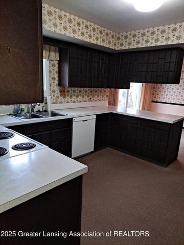 3214 Gingersnap Lane, Lansing, MI 48911