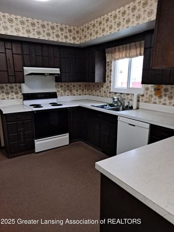 3214 Gingersnap Lane, Lansing, MI 48911