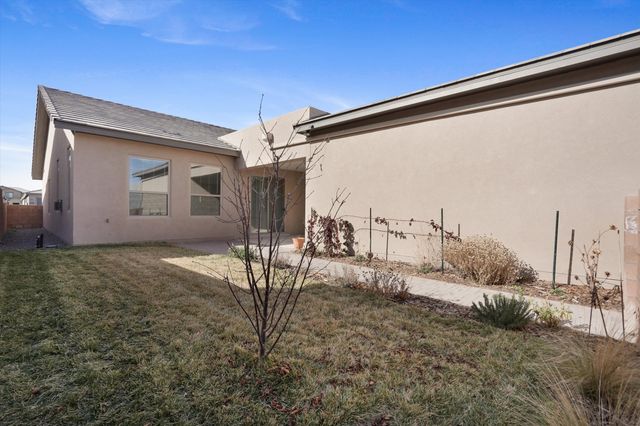6024 Nauman Drive SE, Albuquerque, NM 87106
