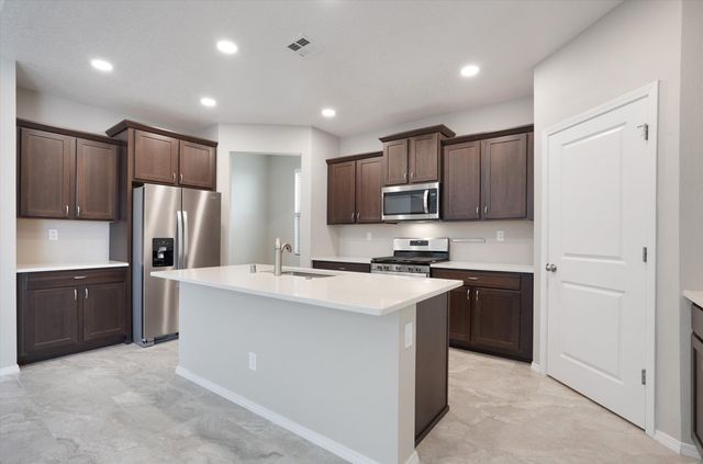 6024 Nauman Drive SE, Albuquerque, NM 87106