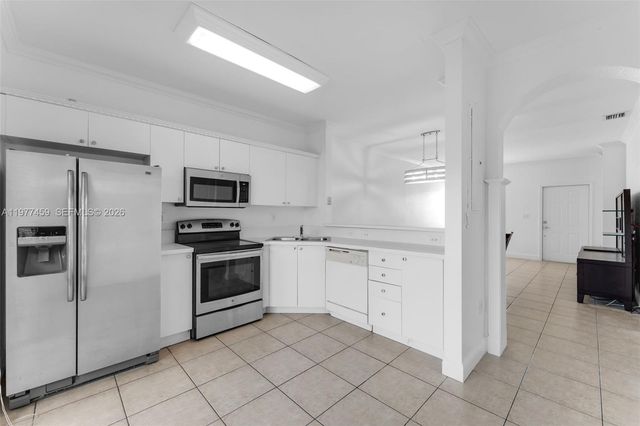 17040 SW 137th Pl, Miami, FL 33177