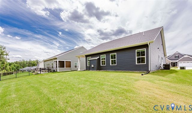 8187 Winter Fog Dr, New Kent, VA 23124