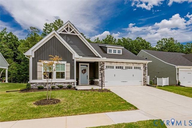 8187 Winter Fog Dr, New Kent, VA 23124