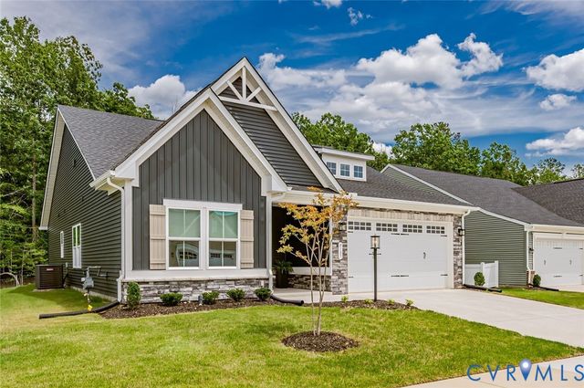 8187 Winter Fog Dr, New Kent, VA 23124