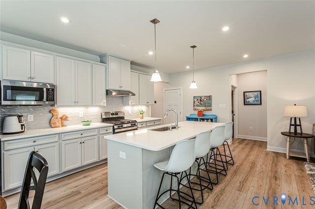 8187 Winter Fog Dr, New Kent, VA 23124