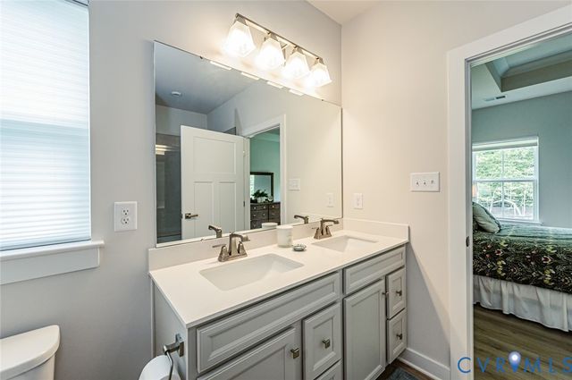 8187 Winter Fog Dr, New Kent, VA 23124