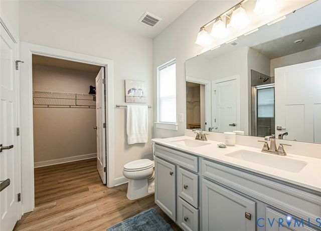 8187 Winter Fog Dr, New Kent, VA 23124