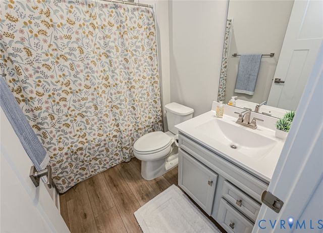 8187 Winter Fog Dr, New Kent, VA 23124