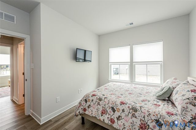 8187 Winter Fog Dr, New Kent, VA 23124