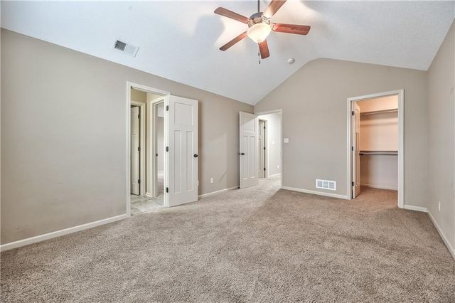 898 Clearview Drive, Lansing, KS 66043