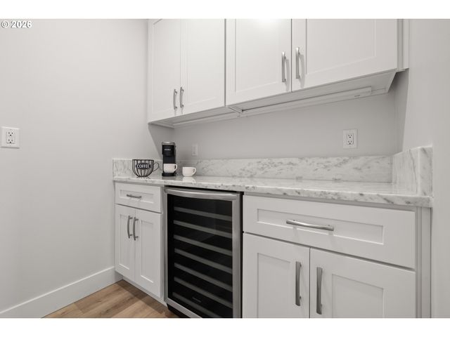 2528 Sw CORAL Ave, Lincoln City, OR 97367