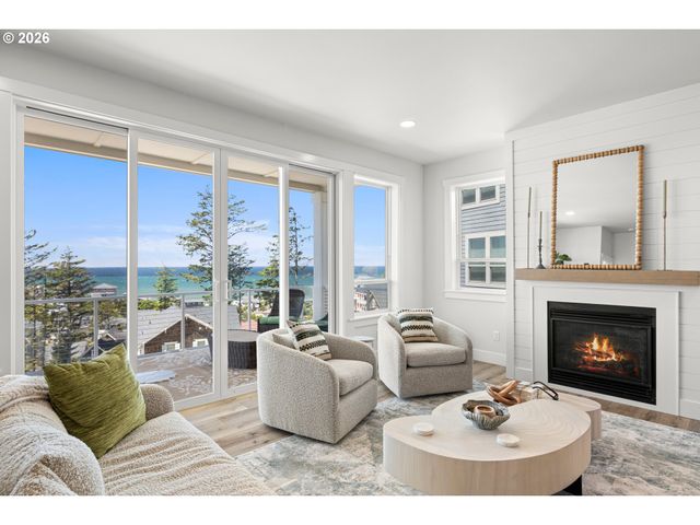 2528 Sw CORAL Ave, Lincoln City, OR 97367
