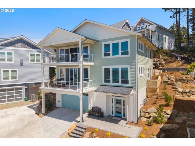2528 Sw CORAL Ave, Lincoln City, OR 97367