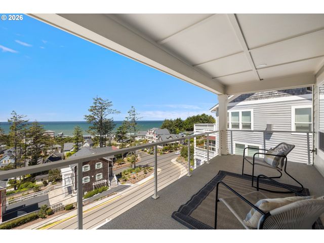 2528 Sw CORAL Ave, Lincoln City, OR 97367