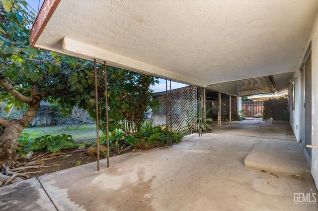 3517 McCourry Street, Bakersfield, CA 93304