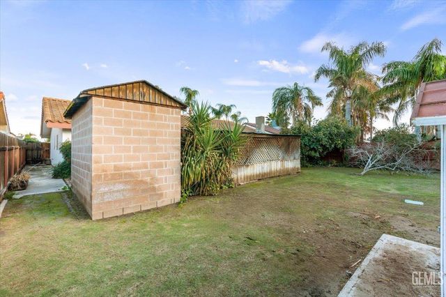 3517 McCourry Street, Bakersfield, CA 93304